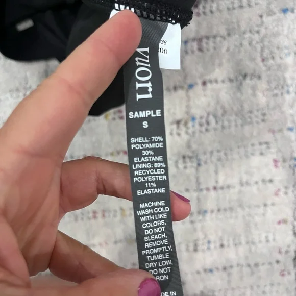 Vuori Black Sports Bra size S - Picture 3 of 3